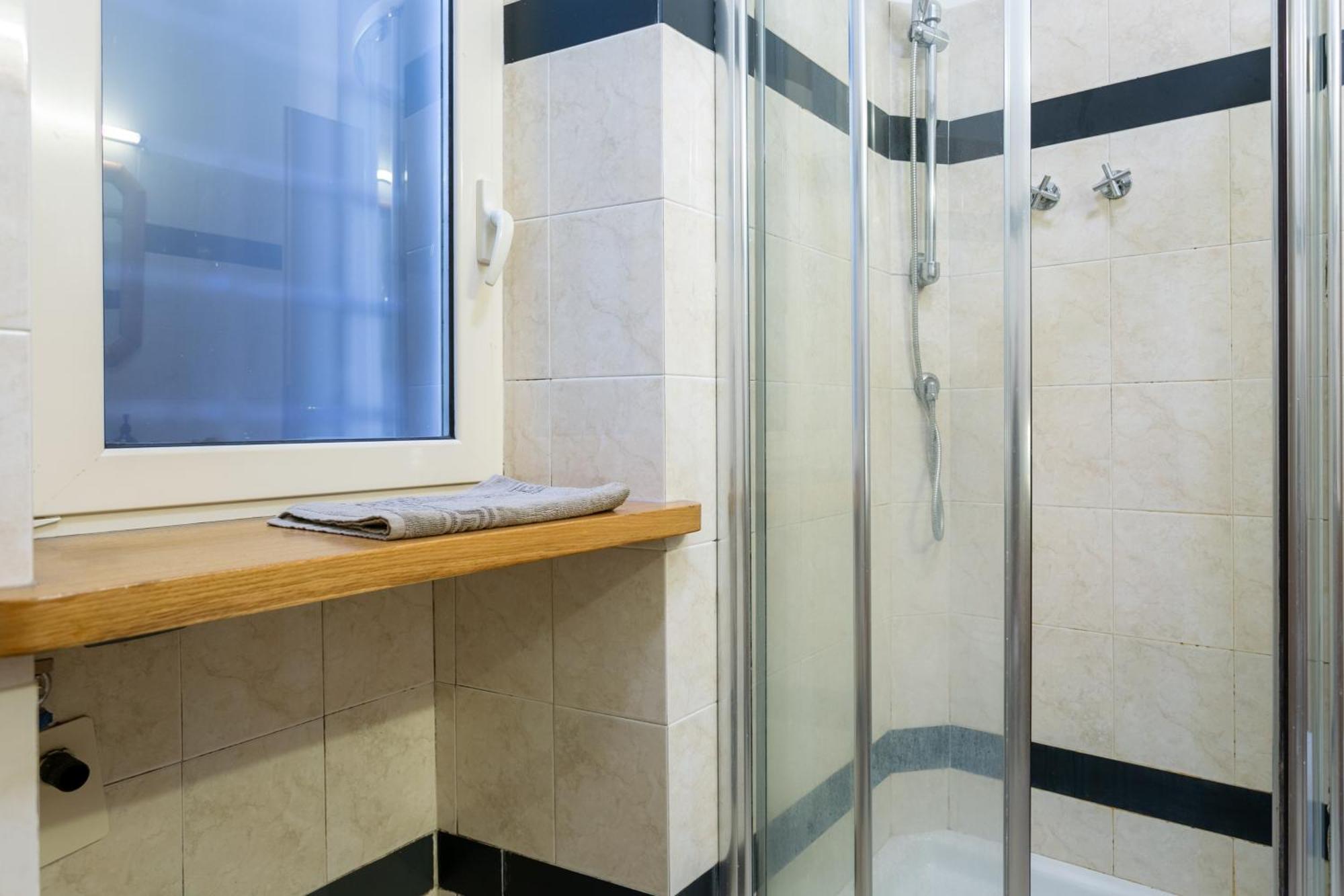 Holiday Homes Rome - Green Apartment S Camillo - Near Trastevere Exterior photo